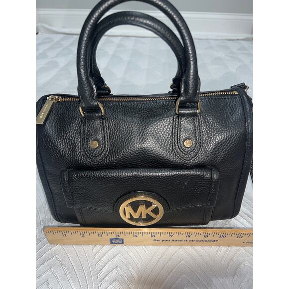 Michael Kors Black Leather Satchel + Brand New Passport Holder/Wallet - Picture 5 of 17
